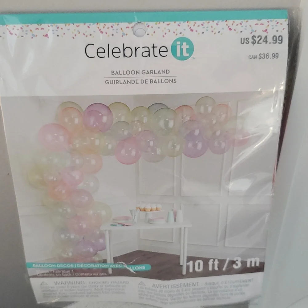 CELEBRATE IT BALLOON GARLAND